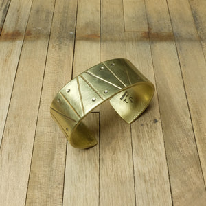 nishnabotna arezzo silver brass patterned bracelet double wide