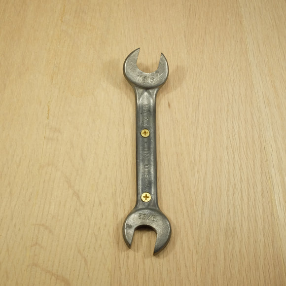 nishnabotna wrench coat hook